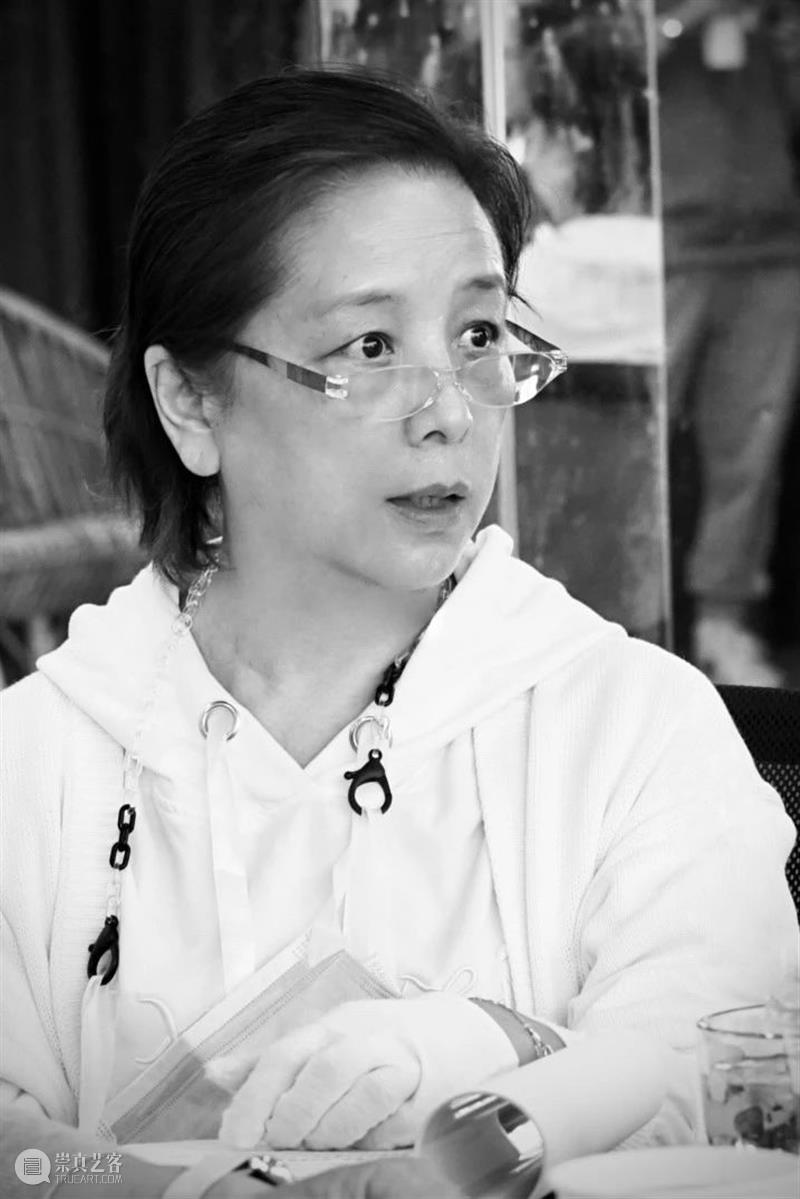 话剧是什么,请来看《家客》。 视频资讯 上海话剧艺术中心 家客 话剧 GUEST 丈夫 故事 戏剧 作品 编剧 喻荣军 灵感 崇真艺客